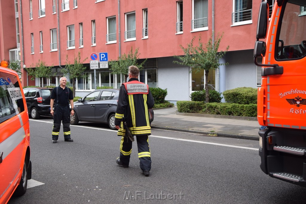 Feuer 2 Y Koeln Muelheim Elisabeth Breuerstr P73.JPG - Miklos Laubert